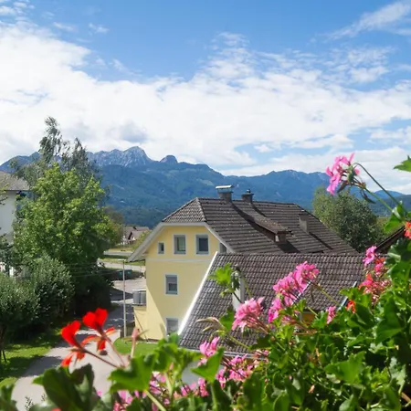 Haus Primosch Homestay szállás