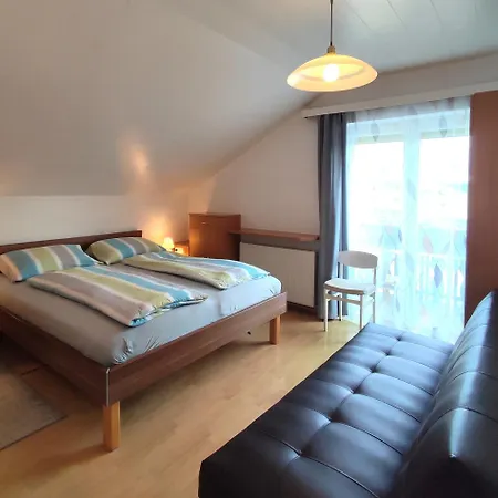 Homestay Haus Primosch Schiefling am See